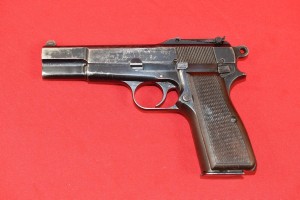 #6295 PISTOLET FN BROWNING HIGH POWER, WOJNA ZIMOWA, Kal. 9x19