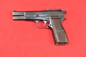 #6303 PISTOLET FN BROWNING HIGH POWER, WOJNA ZIMOWA, Kal. 9x19