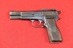 #6304 PISTOLET FN BROWNING HIGH POWER, WOJNA ZIMOWA, Kal. 9x19