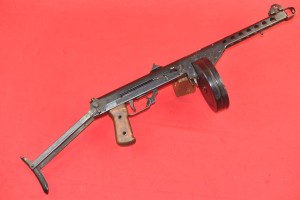 #8274 PISTOLET MASZYNOWY KP m/44, Kal.9x19