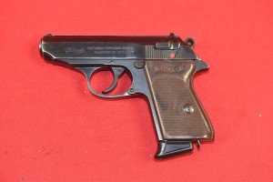 #8366 PISTOLET WALTHER PPK,  ROK 1965, Kal. 22lr