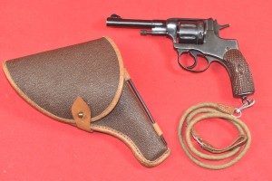 #8393 REWOLWER NAGANT M1895, ROK 1944, Kal.7,62 Nag.