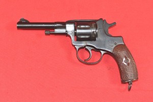 #8395 REWOLWER NAGANT M1895, ROK 1945, Kal.7,62 Nag.