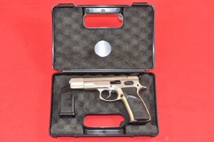 #8497 PISTOLET CZ 75B,  STAINLESS, ROK 1997, kal. 9x19
