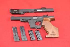 #8553 PISTOLET WALTHER GSP kal.32S&W Long + ADAPTER kal.22lr