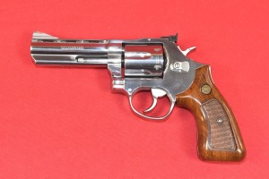 #8586 REWOLWER TAURUS RT689, kal. 357 Mag./.38Spl