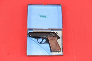  #4693 PISTOLET WALTHER PPK, MANURHIN, Kal. 22lr