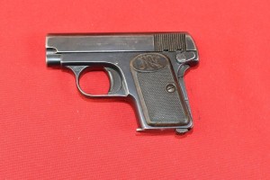 #4981 PISTOLET BROWNING FN 1906, BELGIA, Kal. 6,35